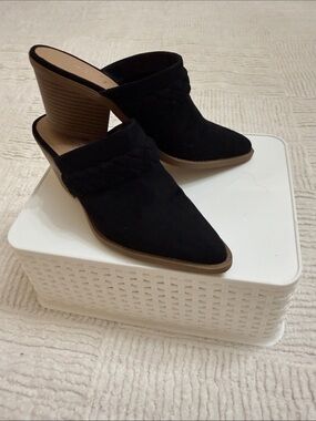 Wonderly Black Braided Pointed-Toe Mule Heels